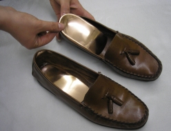 Loafers with copper insoles